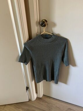Koret Metallic Knit Short-Sleeve Top in Gray